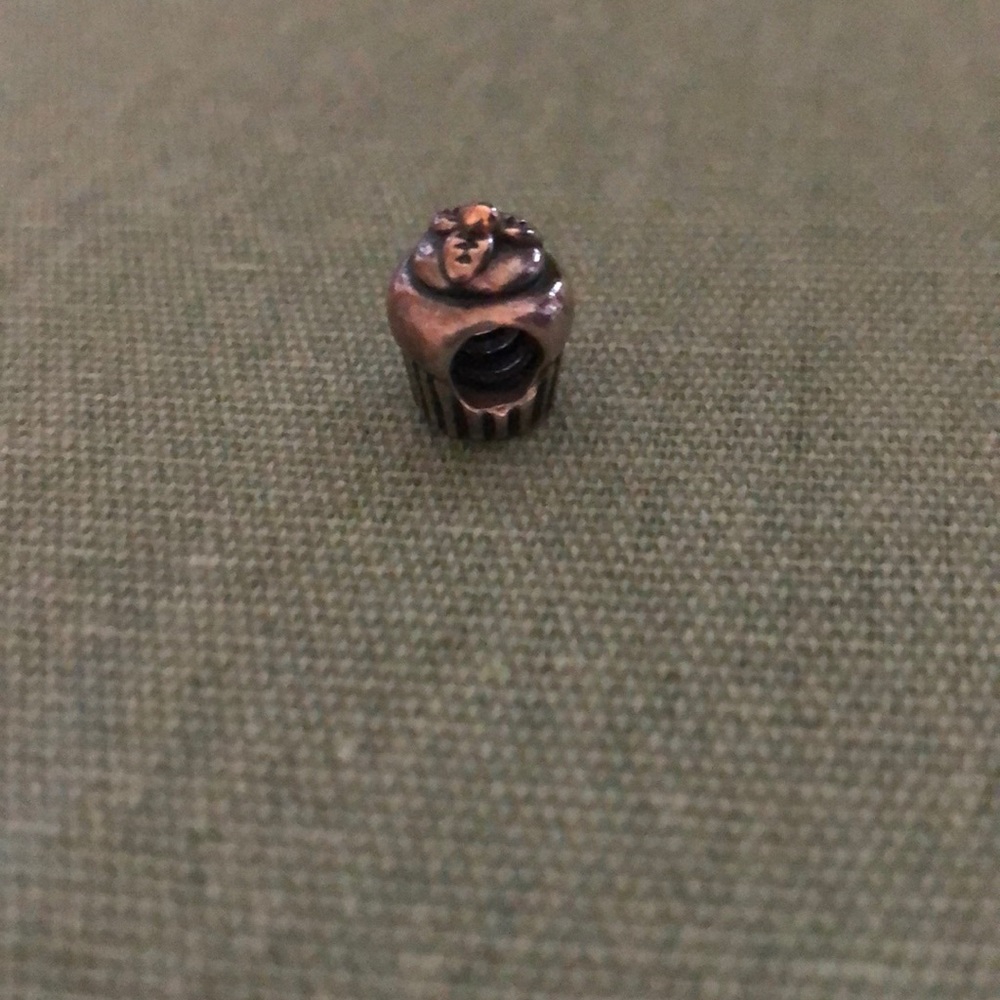 Authentic pandora cupcake charm